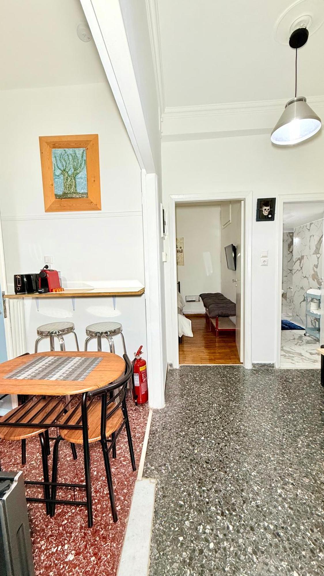 One-Bedroom Apartment